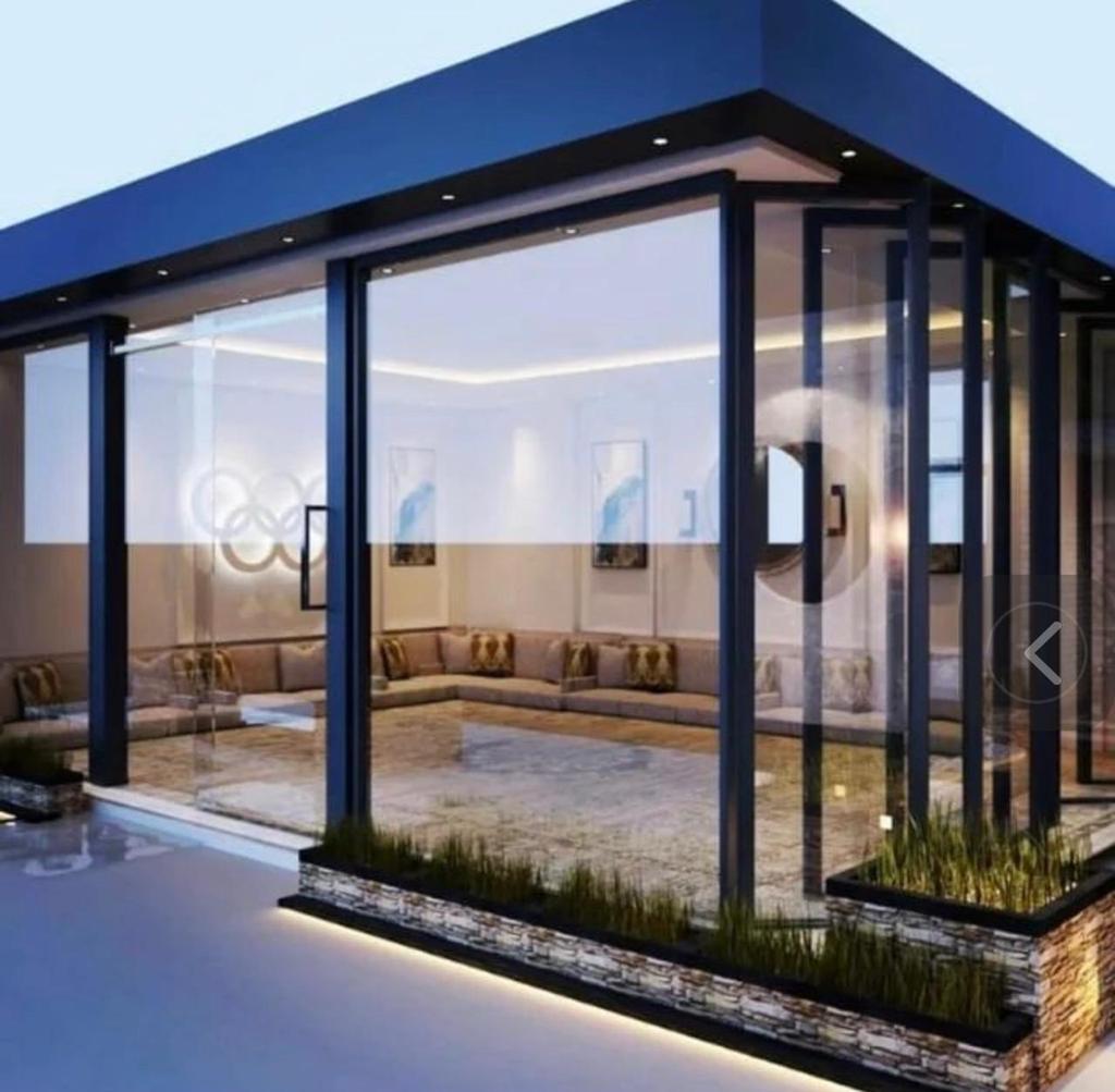 مجالس زجاج الجبيل